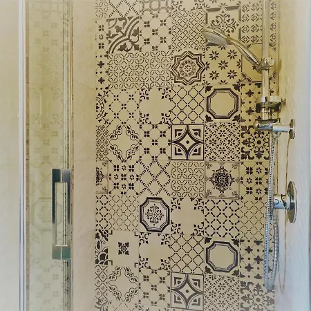 Agora فندق مبيت وإفطار 3*