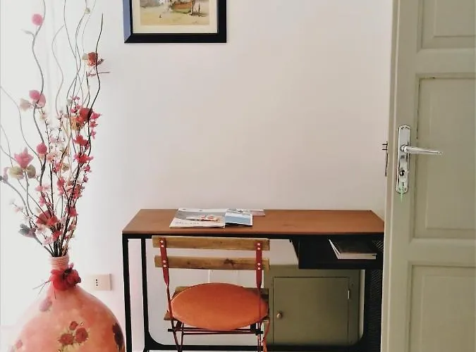 Agora לינה וארוחת בוקר