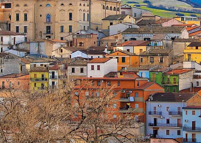 Agora לינה וארוחת בוקר